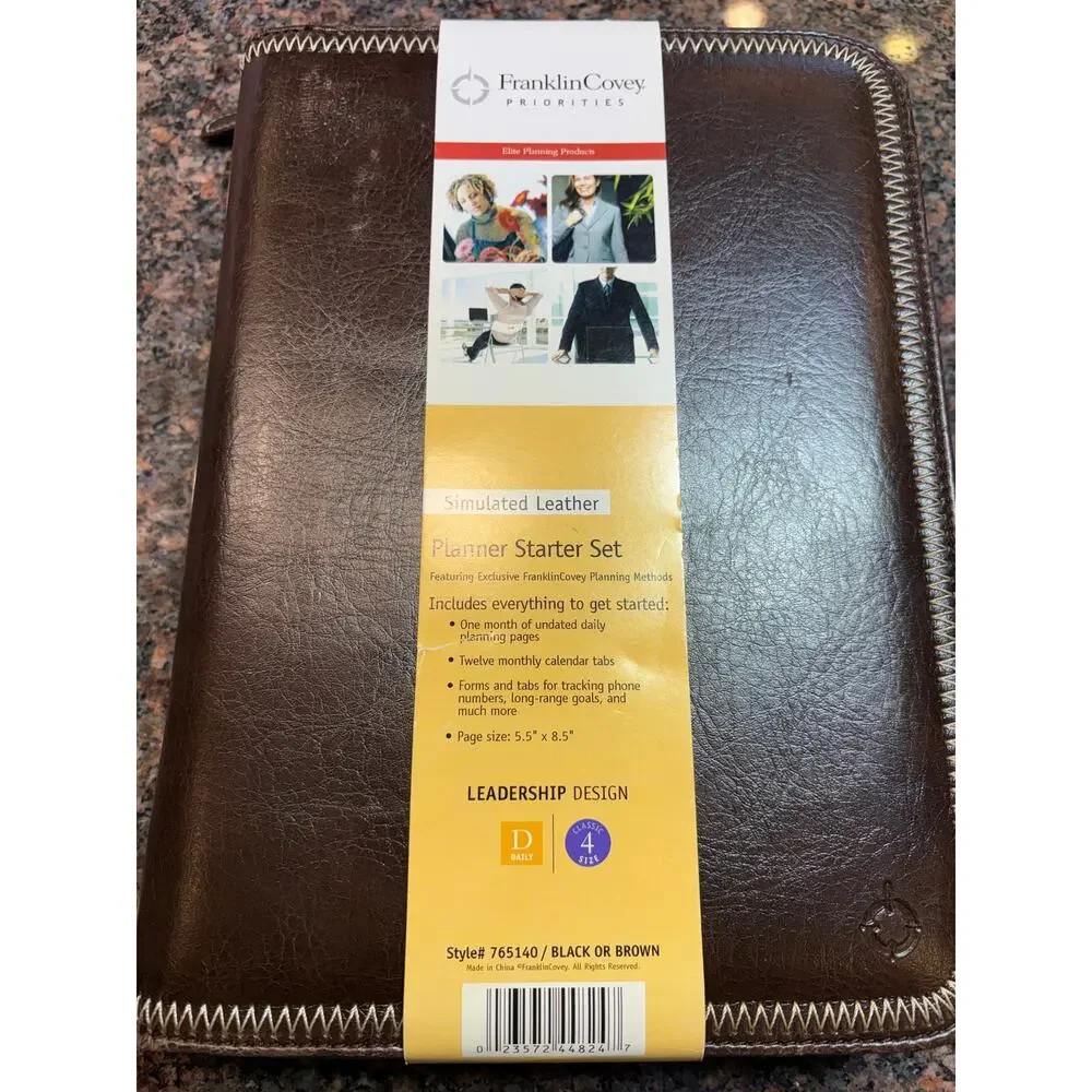 Franklin Covey Classic Brown Planner Starter System NIB 10x8